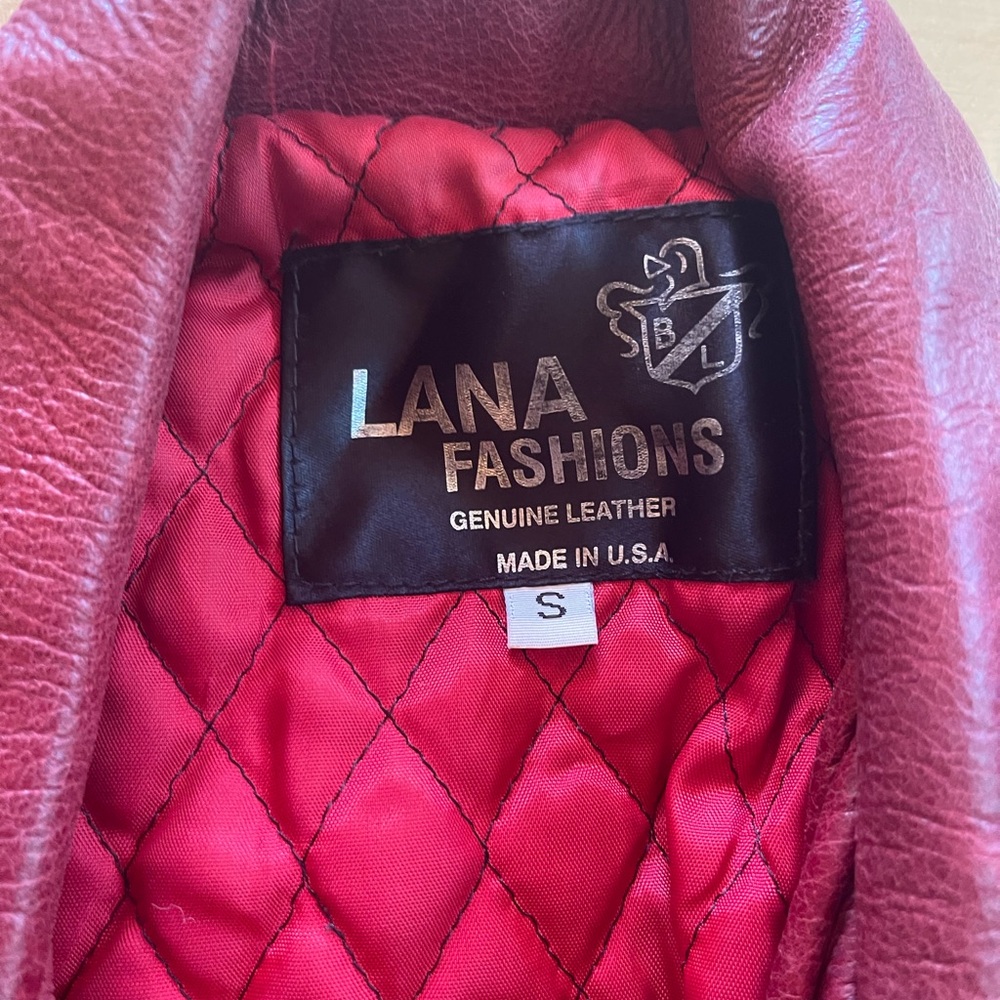 Lana Fashions Red leather coat - Picture 3 of 4